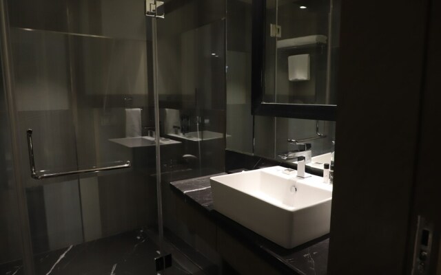 The Cruze Premium Boutique Hotel