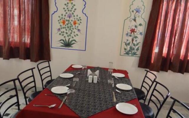 Hotel Dine 11
