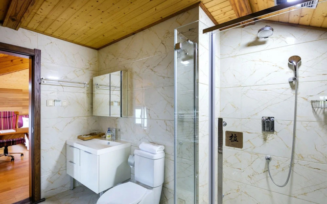 Floral Hotel Qiandaohu Shangju Villa