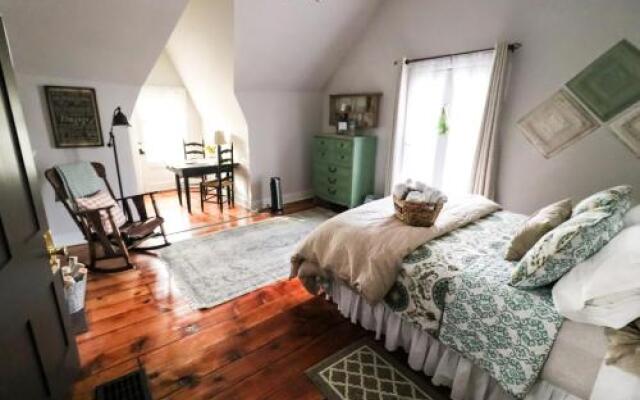 The House at Seven Oaks