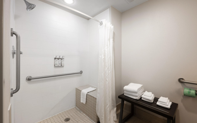 Holiday Inn Express Hotel & Suites Chattanooga-Hixson by IHG