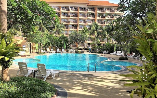 Spacious 2 Bedroom in Great Location Royal Hill Resort Pattaya
