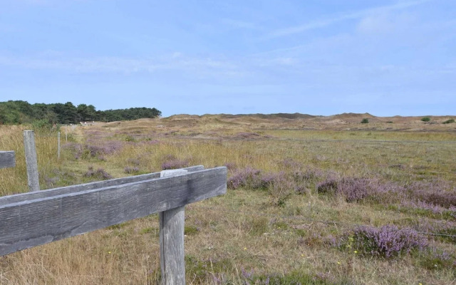 Peaceful Villa in De Koog near Sea