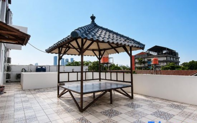 Rays Hotel & Residence