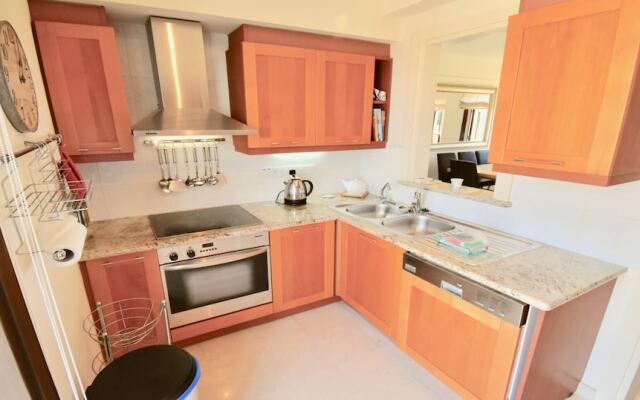Apartment B11 - Hera