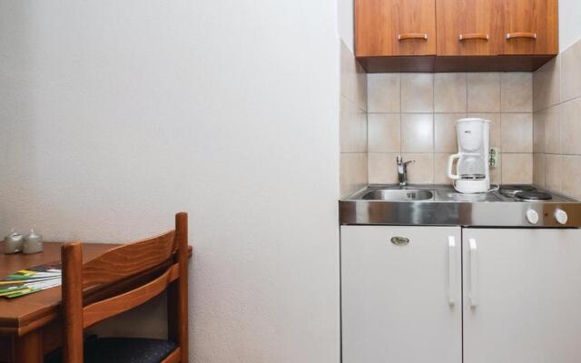 Sunrise Studio Apartments 3