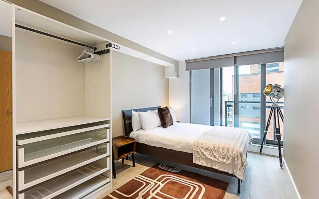 Duplex Two-bed Apartment Near Tower Bridge