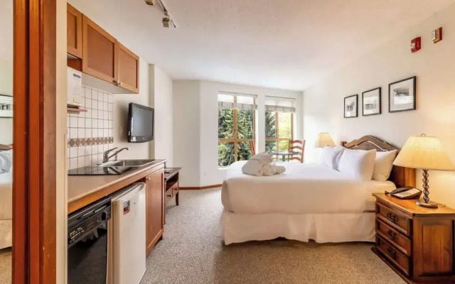 Mountain View Studio in Whistler Village - Unit 430