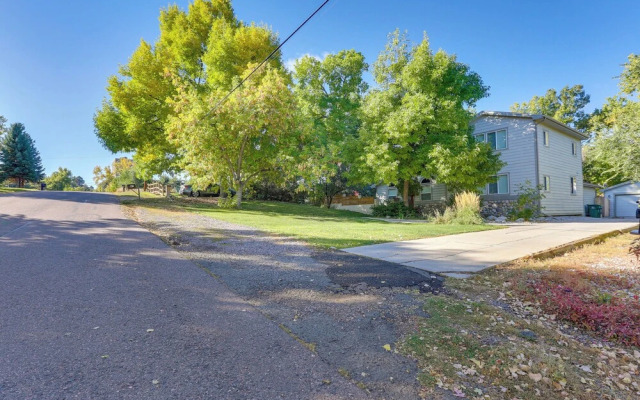 Near Red Rocks: Golden Getaway w/ Deck!