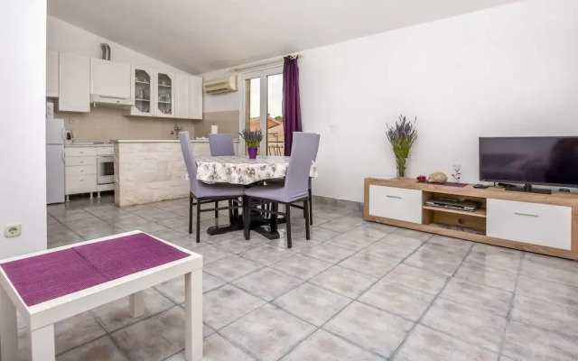 Apartment Karabatic