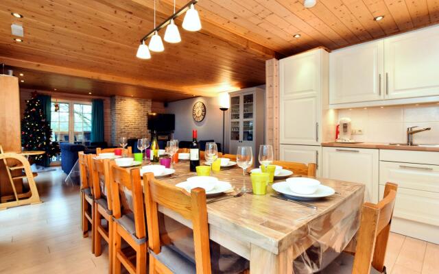 Luxurious chalet in Septon with sauna
