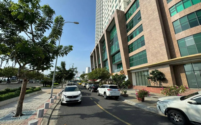 Royal Apartment in Muong Thanh