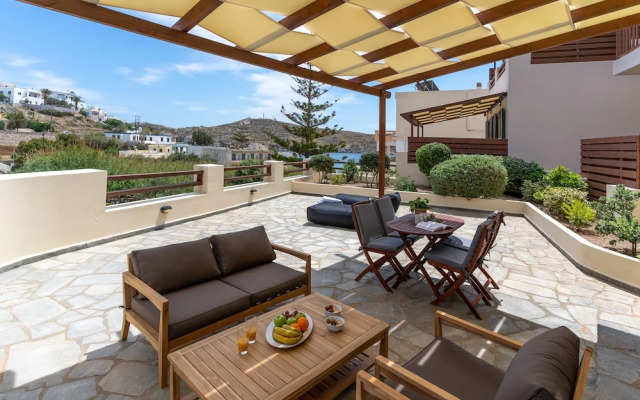 Syra Suites