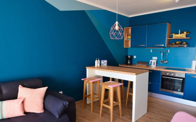 55 & 54 Stairs Apartments