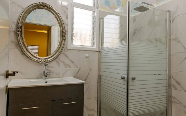 The Sea Apartments Tel Aviv by different locations