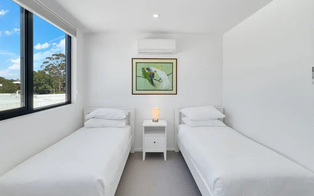 Modern 2-bedroom Apartment With Pool Access