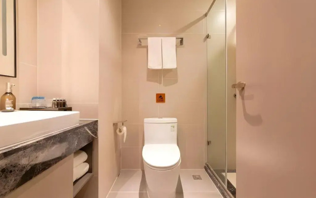 Homeinn Selected Hotel (Shenyang Hunnan 21st Century Building Subway Station)