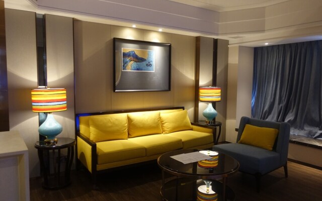 Clifford Suites