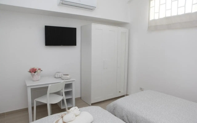 Rosy House - Hospitality