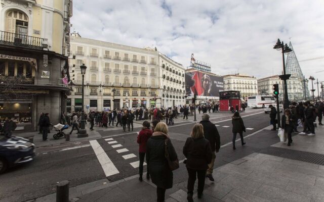 Forever Young Apartments Puerta del Sol