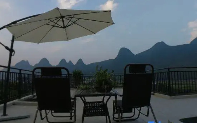 Xingyi Mountain Breeze Inn