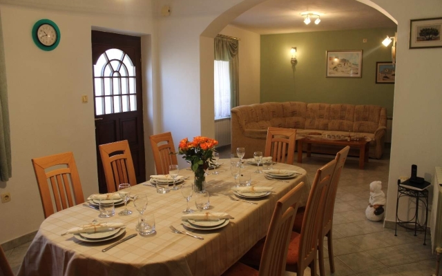 Holiday house Tončica - quiet place: Dol (Brac), Island Brac