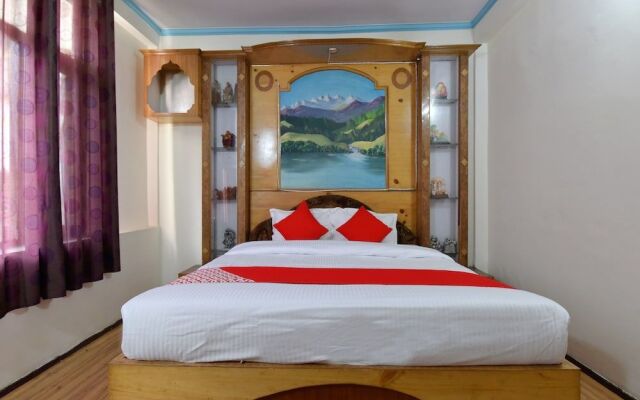 OYO 13387 Hotel Kartik