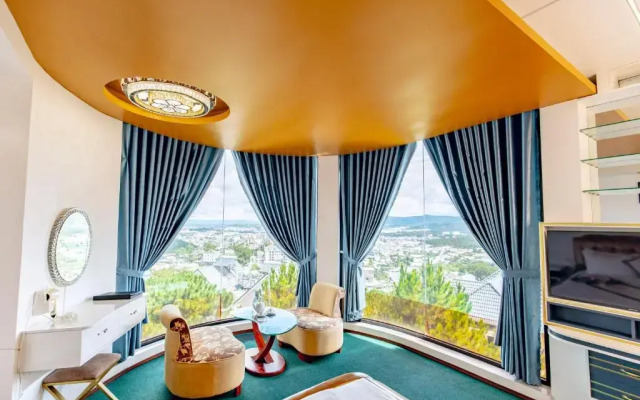 Dallas Hotel DaLat