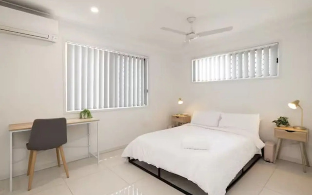 35 Freney St