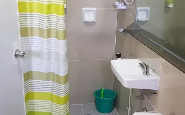 Spacious Private apartment at Laorenza Residences