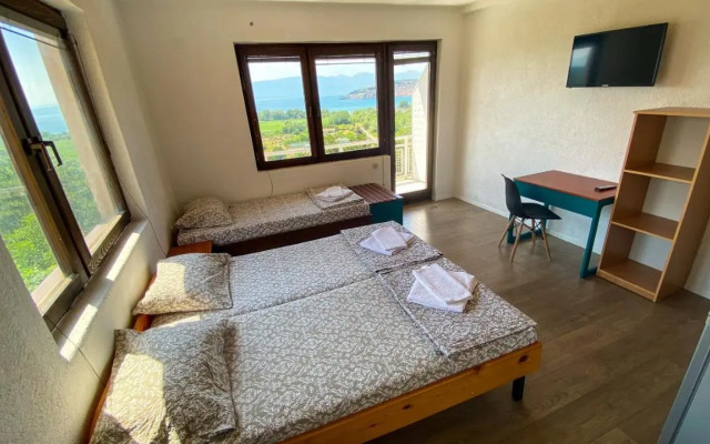 Villa Megdani