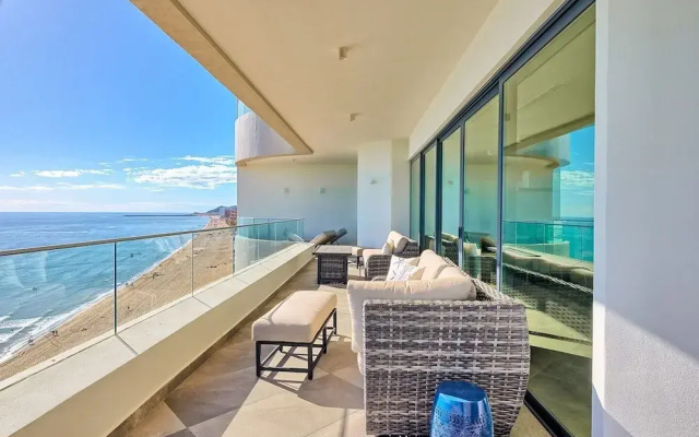 Luxury New Oceanfront Condo 5BR Sleeps 12
