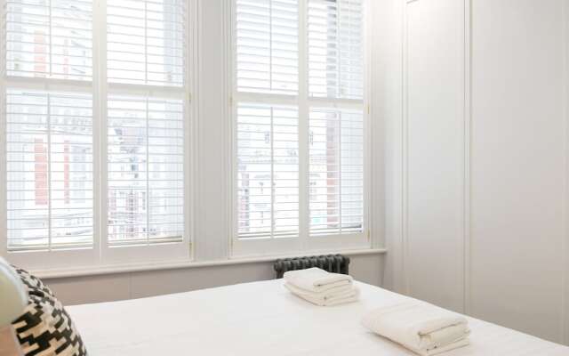 Urban Chic - Shaftesbury