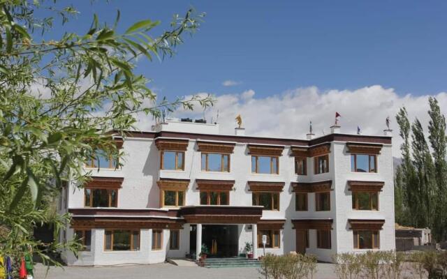 Ratna Hotel Ladakh