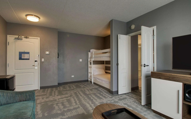 Hampton Inn & Suites Chicago/Aurora