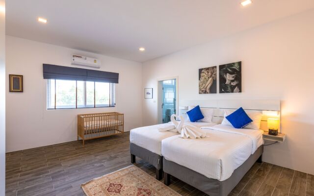 Modern 3 bedroom Pool Villa PG19