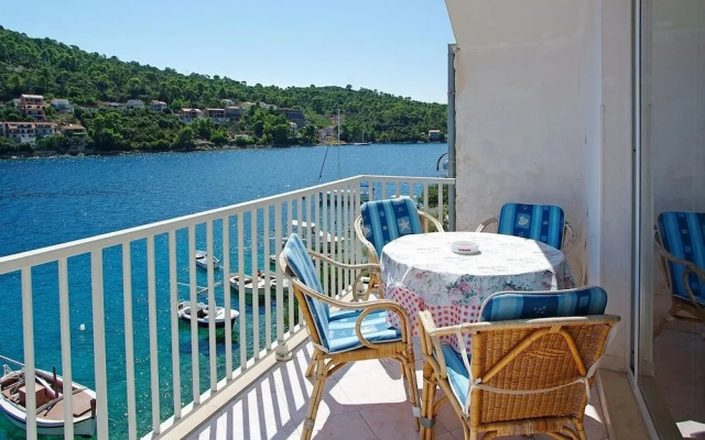 Velo - 10 m From sea - A1 Marija