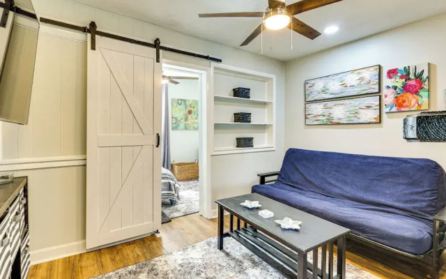 Close to Camden Clark: Central Parkersburg Condo