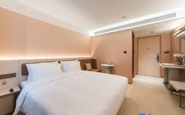 HanTing Hotel (Wanning Xinglong Yingbin Avenue)