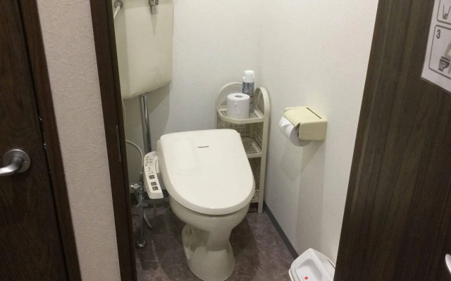 GUEST HOUSE B's Five II - Hostel