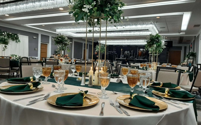 Embassy Suites by Hilton Tucson East