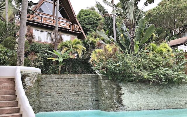 Waimea Luxury Houses - Adults Only