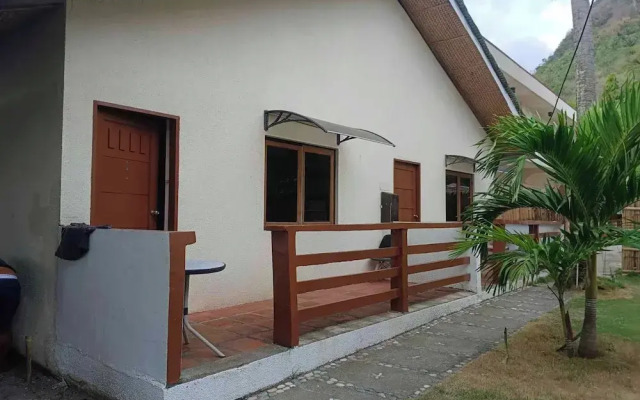 Dolphin Bay Resort Puerto Galera