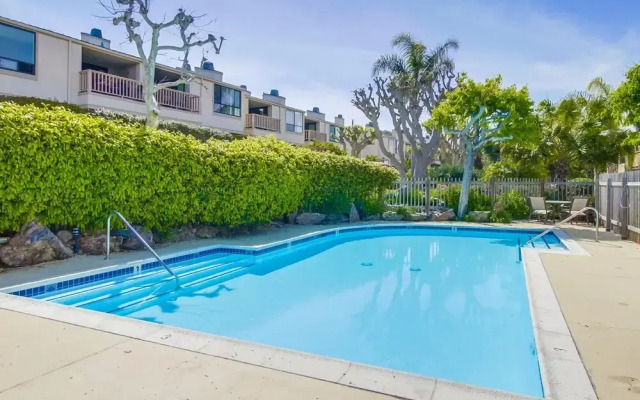 Family Friendly Nautical-themed Condo With Oceanfront Patio Ss121 by Redawning