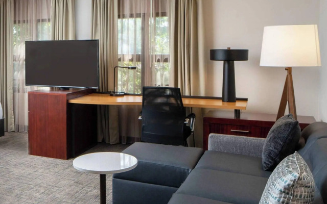 Sonesta ES Suites New Orleans Convention Center