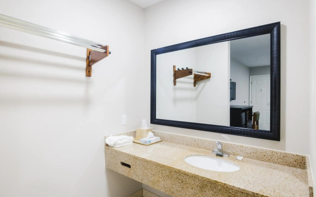 Scottish Inns and Suites Wharton