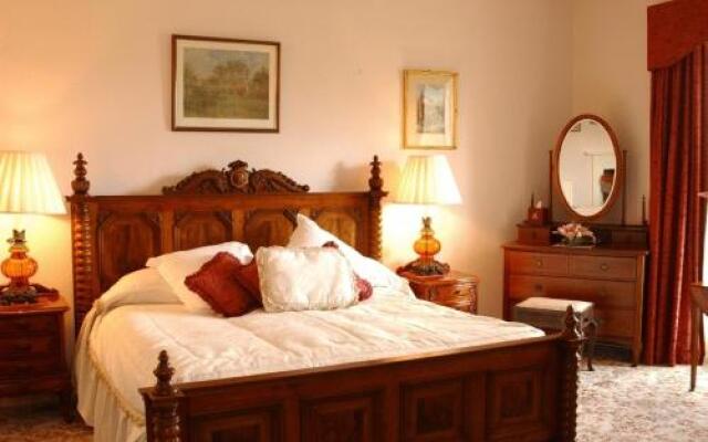 Castle Grove Country House