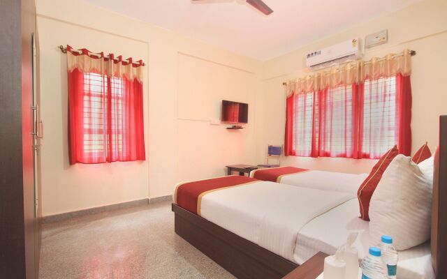 OYO 9748 Hotel Girgaon Palace