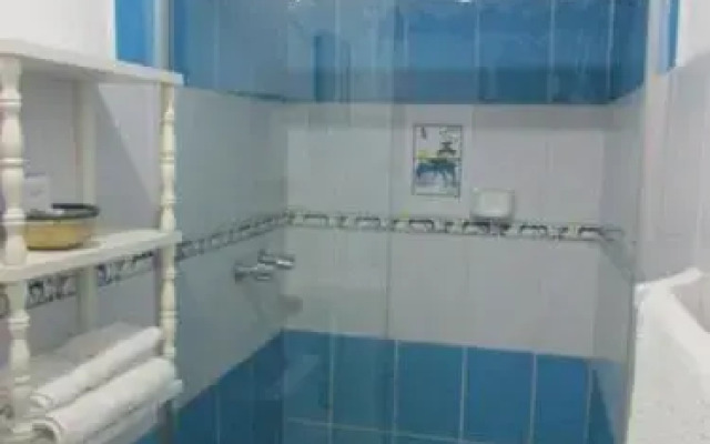 Brisas de la Bahia Hotel