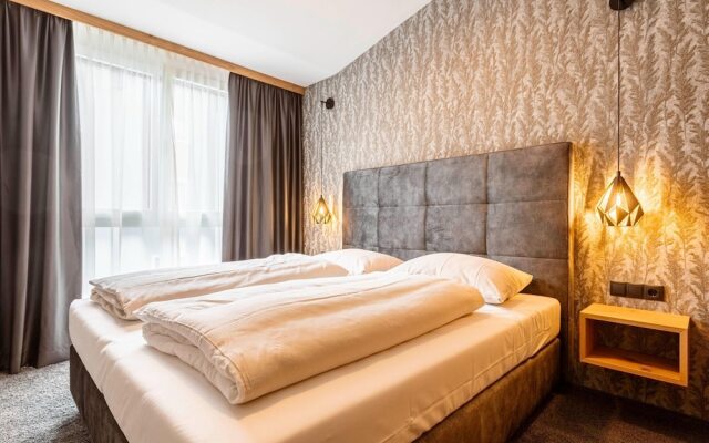 Modern Holiday Apartment With 2 Bedrooms in Fugen